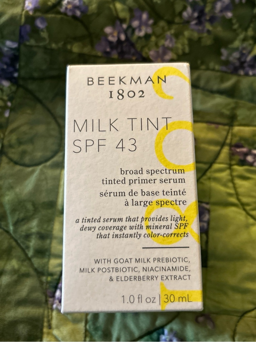 Beekman 1802 Milk Tint SPF 43 Tinted Primer Serum - White and Yellow